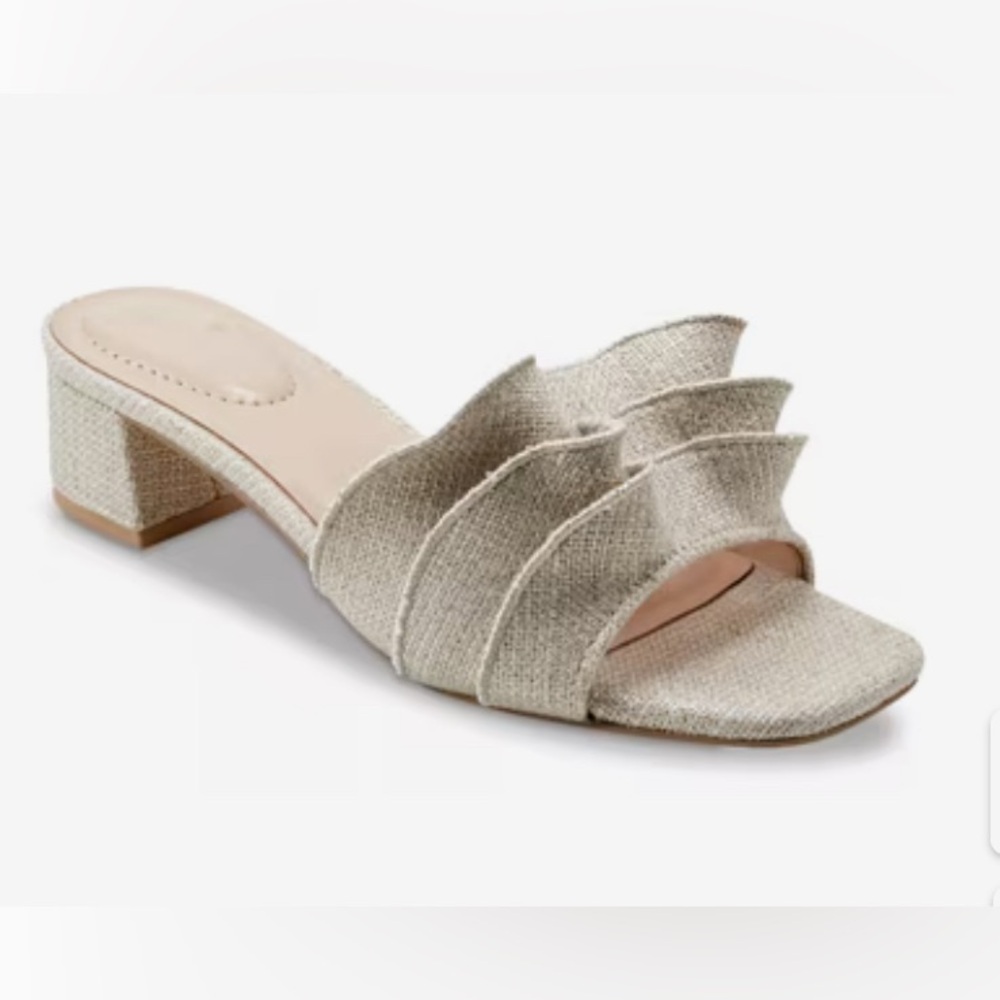 Bandolino Cream Textured Mules